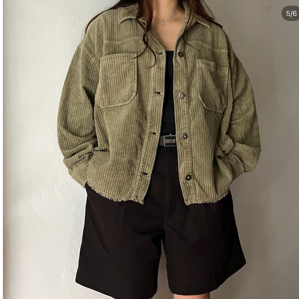 Zara corduroy ribbed raw hem shacket shirt Size M olive green